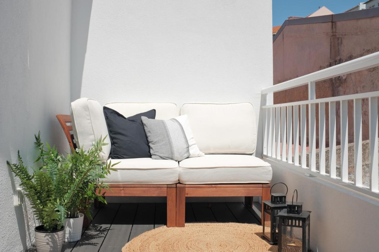 Downtown Terrace - 2 Bedroom In Graca With Private & Sunny Terrace! Lejlighed *