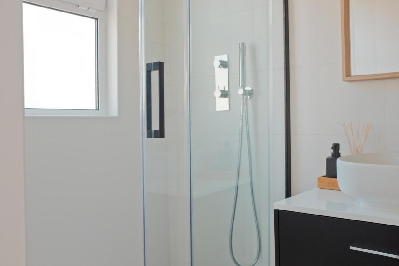 Lejlighed Downtown Terrace - 2 Bedroom In Graca With Private & Sunny Terrace!