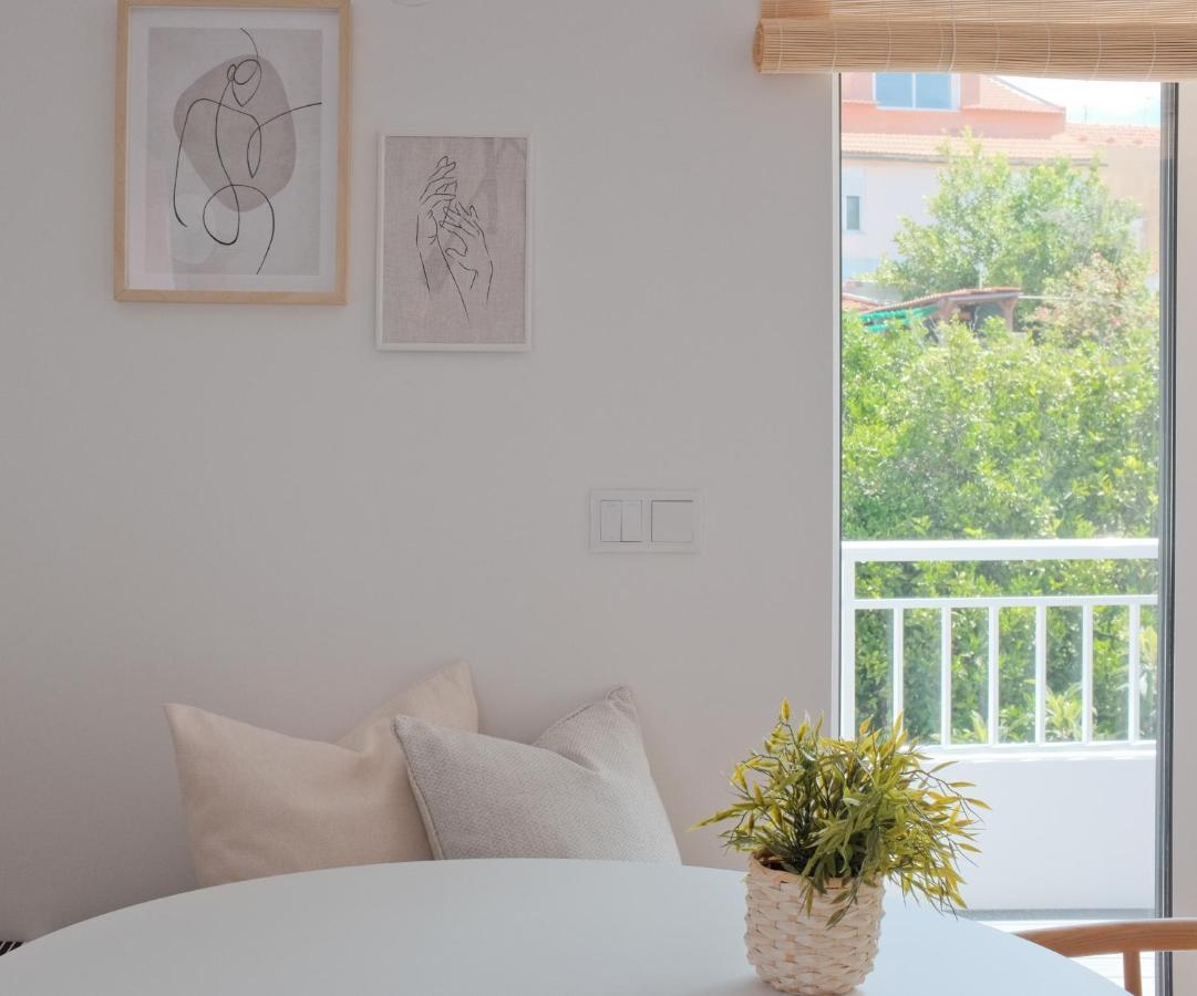 Downtown Terrace - 2 Bedroom In Graca With Private & Sunny Terrace! Lejlighed